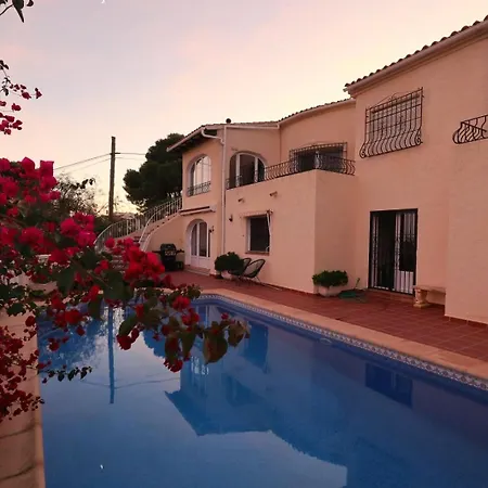 Casa Carolina Oasis With Heated Pool Villa