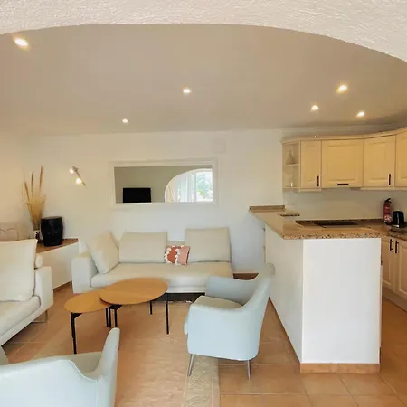Villa Casa Carolina Oasis With Heated Pool